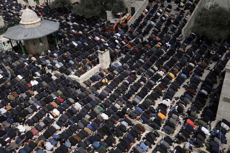 الشرطة الإسرائيلية في البلدة القديمة بالقدس بعد حادث إطلاق النار