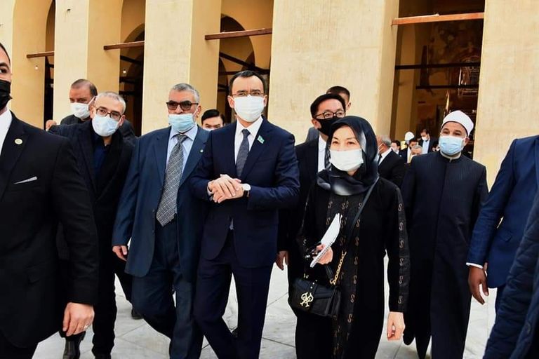 رئيس مجلس الشيوخ بدولة كازاخستان يتفقد مشروع تطوير مسجد الظاهر بيبرس مسجد الظاهر بيبرس في مصر