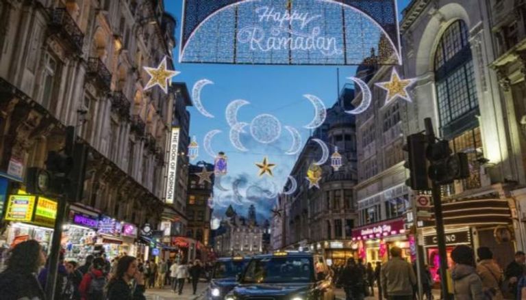زينة شهر رمضان في أحد شوارع لندن
