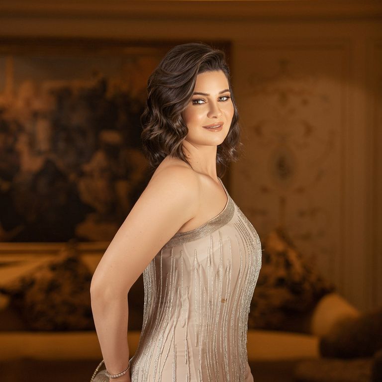 الممثلة المصرية يسرا اللوزي