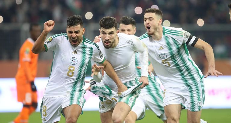 أيمن محيوس منتخب الجزائر