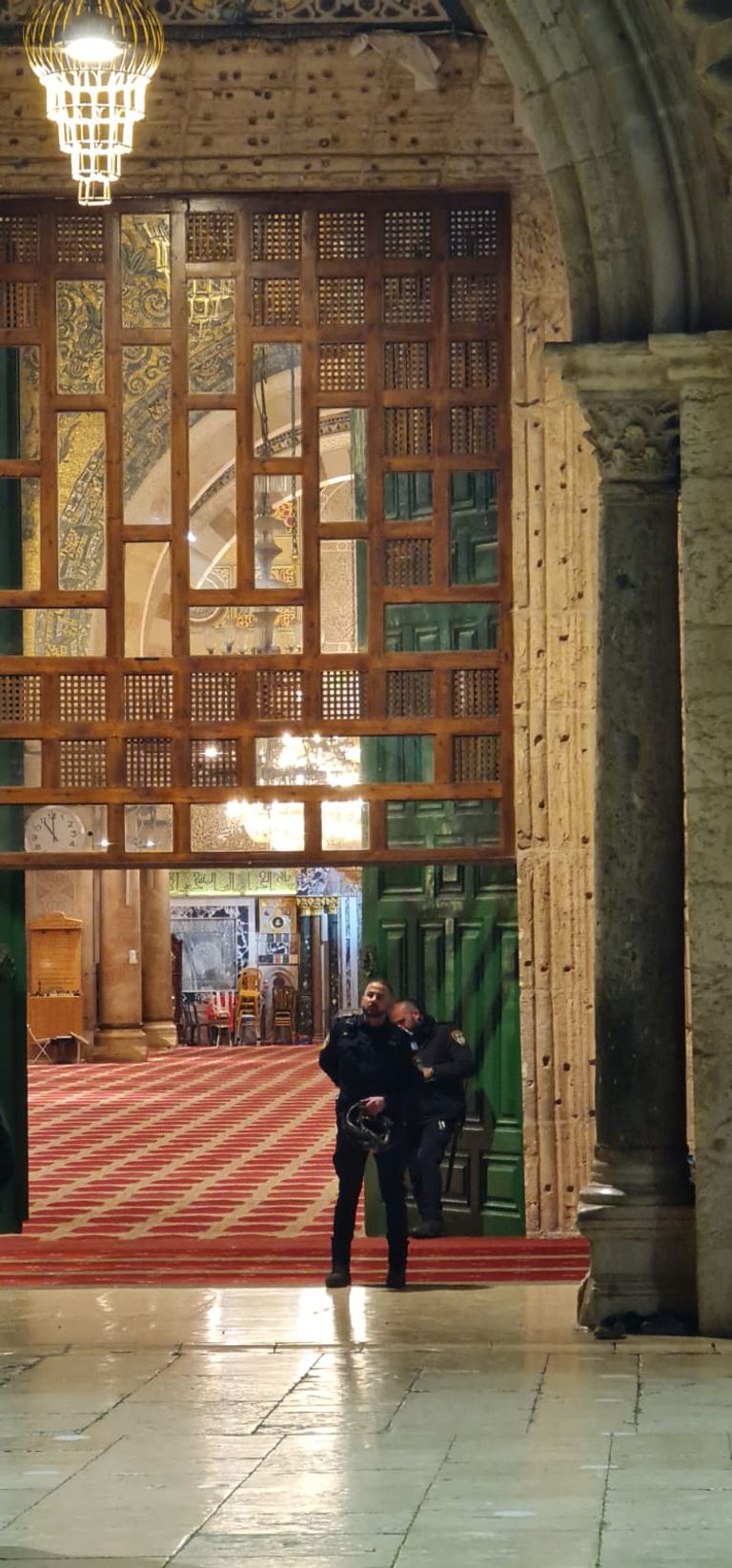 الشرطة الإسرائيلية على بوابات المصلى القبلي بالمسجد الأقصى