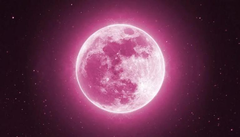 القمر الوردي - أرشيفية