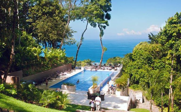 منتجع شاطئ لوس ألتوس أحد أفضل المنتجعات في كوستاريكا لمحبي الاستجمام وسط الطبيعة.. إليك أفضل المنتجعات في كوستاريكا