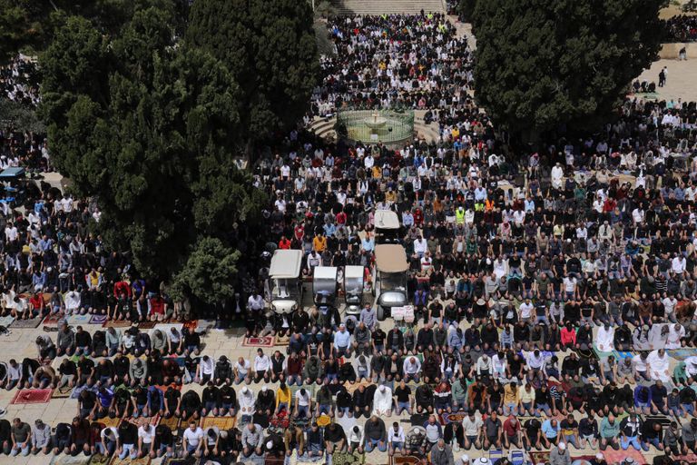 صلاة الجمعة اليوم