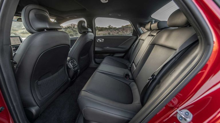 هيونداي أيونيك 6