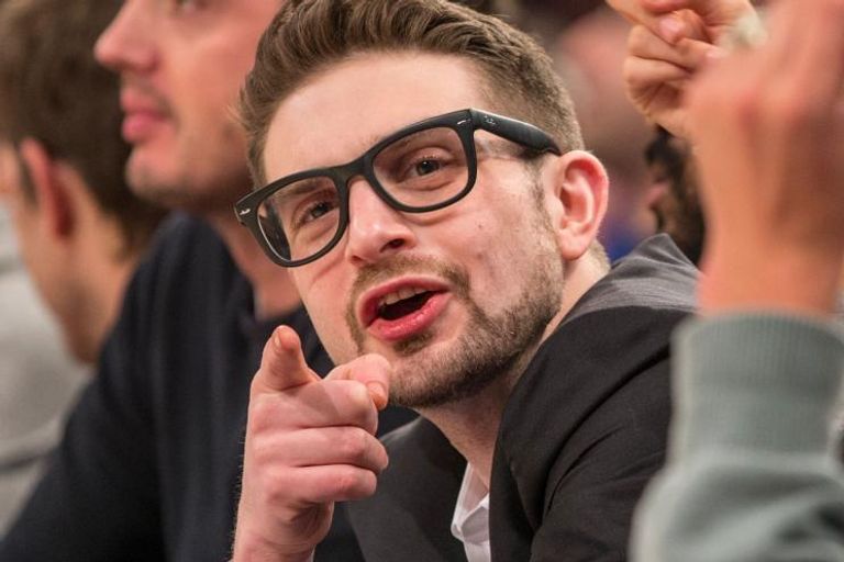 سوروس الابن مع الرئيس الأسبق باراك أوباما