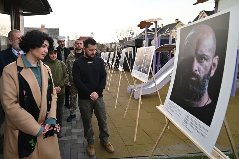 فولوديمير زيلينسكي خلال مأدبة الإفطار