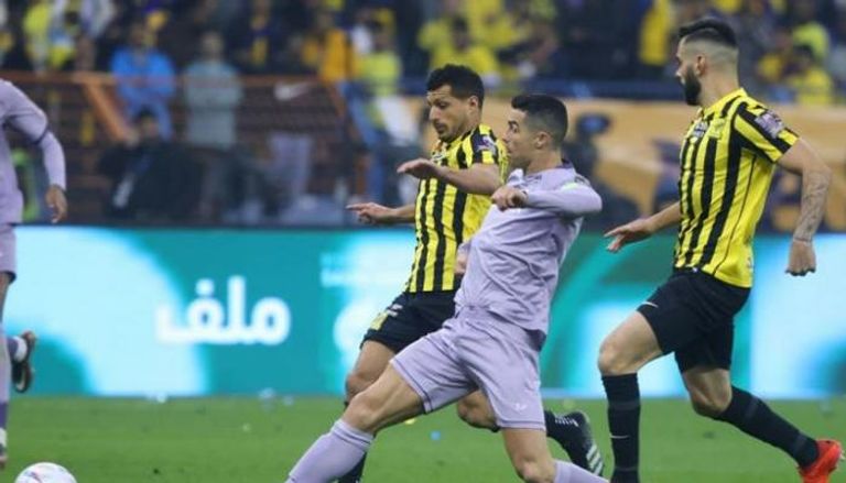 كريستيانو رونالدو ضد الاتحاد