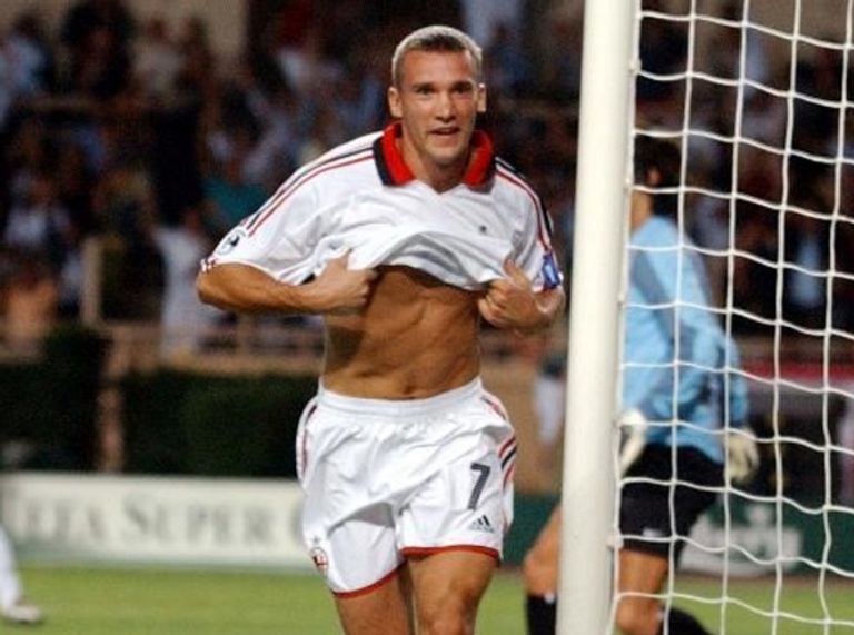 احتفال شيفشنكو بهدف التتويج بسوبر أوروبا 2003 حسرة مورينيو في سوبر أوروبا 2013