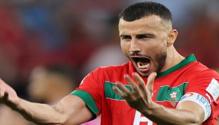 رومان سايس، مدافع منتخب المغرب