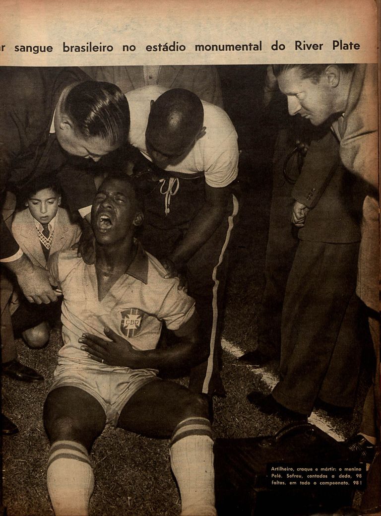 بيليه عقب تعرضه لإصابة في كوبا أمريكا 59 بيليه يسجل ضد الأرجنتين في كوبا أمريكا 59