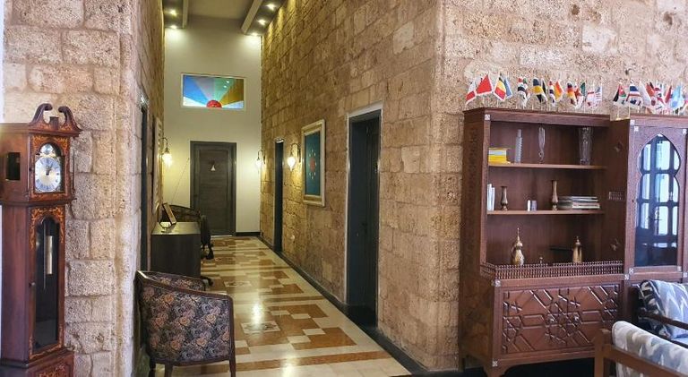 فندق وشقق أزور سويتس أحد أفضل الفنادق في طرابلس لبنان السياحة في طرابلس لبنان