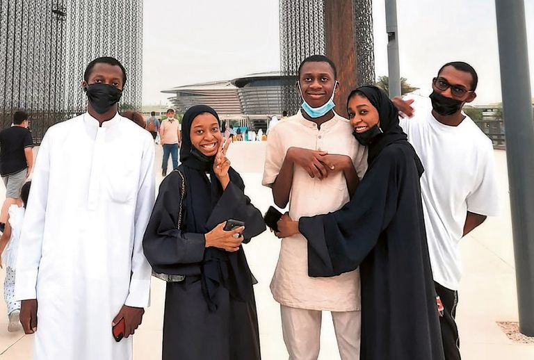 102 مليون مستفيد في 100 دولة عدد المستفيدين في 2022