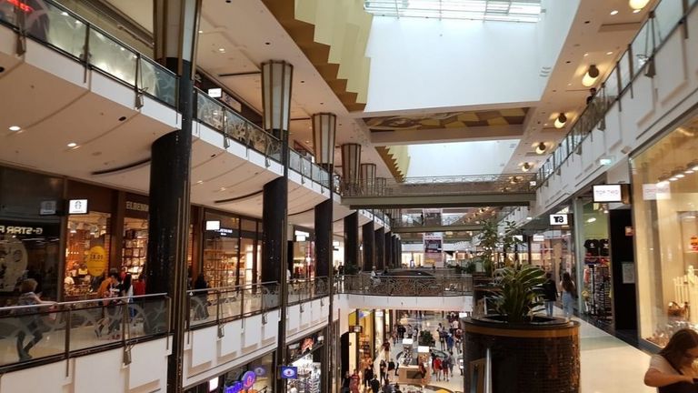 مركز تسوق اليكسا أحد أفضل مراكز  التسوق في برلين مراكز التسوق في برلين… أفضل 5 تجارب للمتسوقين