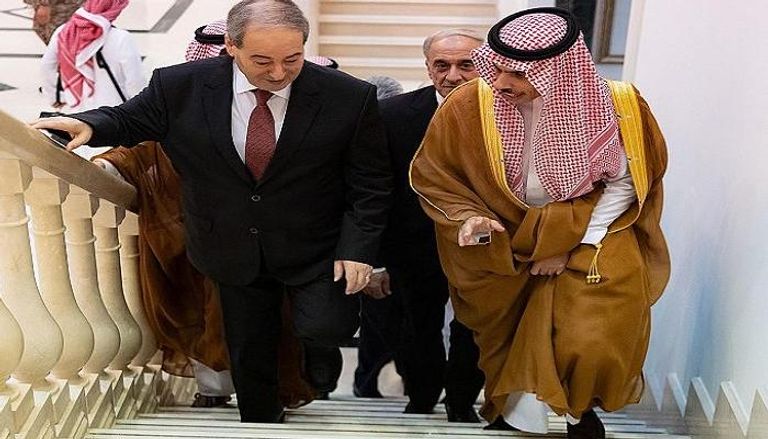 وزير خارجية السعودية خلال استقباله نظيره السوري