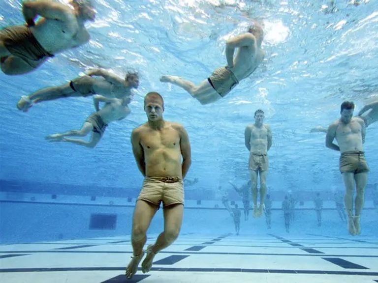 تدريبات عسكرية غريبة حول العالم