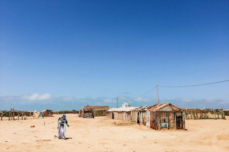 بقايا معبد غمرته المياه في نيبال 2021