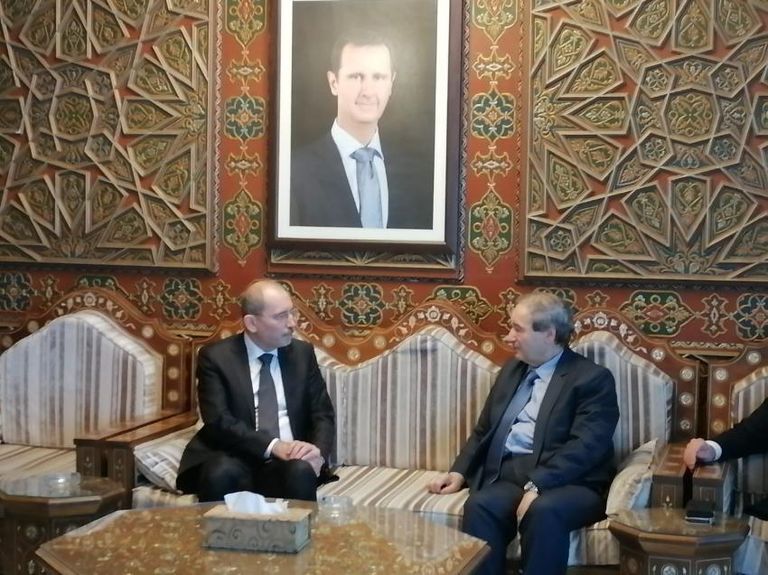 وزيرا خارجية سوريا والأردن في لقاء سابق بدمشق الرئيس السوري بشار الأسد مع وزير الخارجية الأردني في لقاء سابق