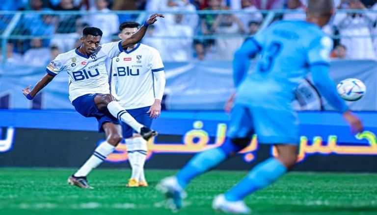 الهلال والباطن 