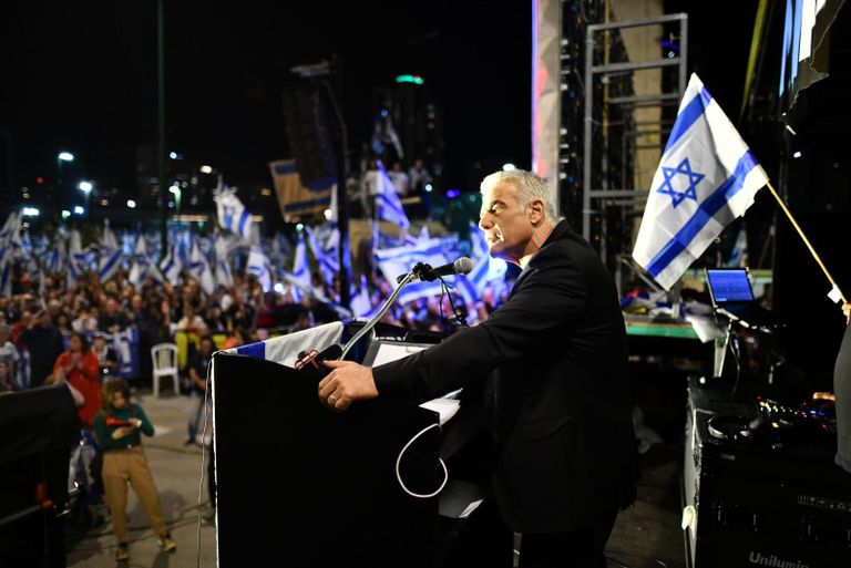 جانب من الاحتجاجات مساء اليوم السبت