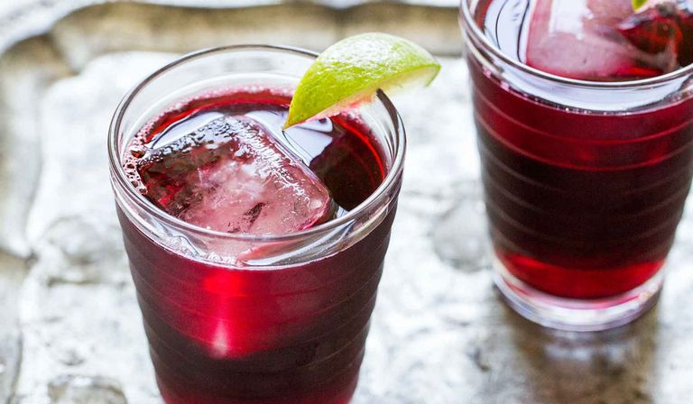 أنواع مختلفة من العصائر