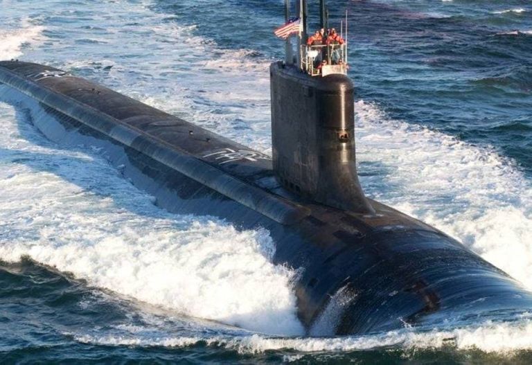 غواصة أمريكية - أرشيفية الكوماندر تيم هوكينز