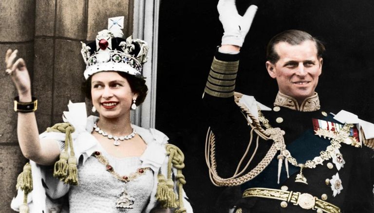 التاج الذي سيرتديه الملك تشارلز وكنيسة وستمنستر آبي