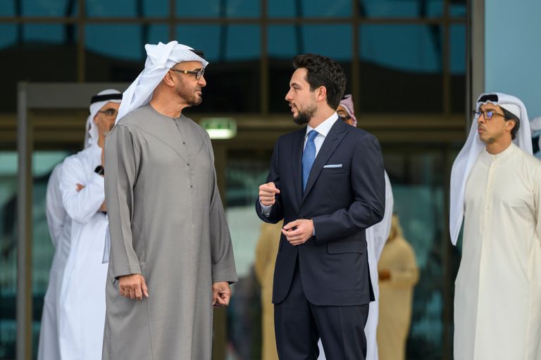الشيخ محمد بن زايد آل نهيان مع عاهل الأردن