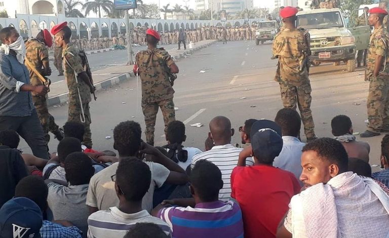 السودان ينشد سلامه الغائب