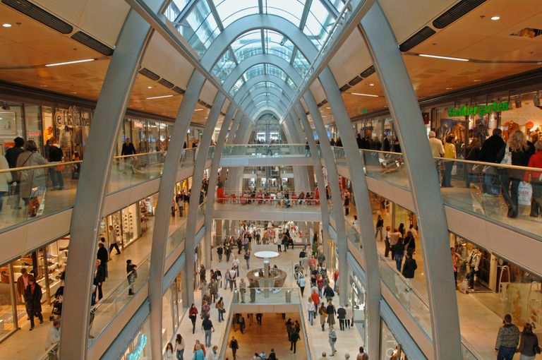 مول "Europa Passage" أحد أفضل مراكز التسوق في هامبورغ أفضل مراكز التسوق في هامبورغ