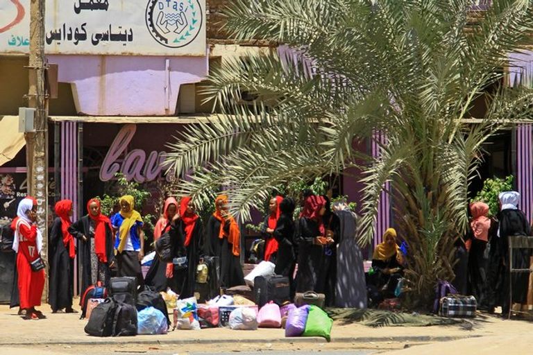 موجات نزوح بالسودان