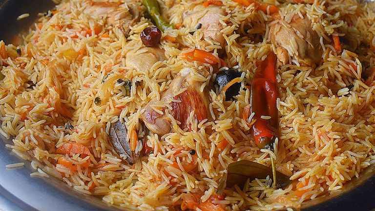 طبق أرز بخاري بالدجاج