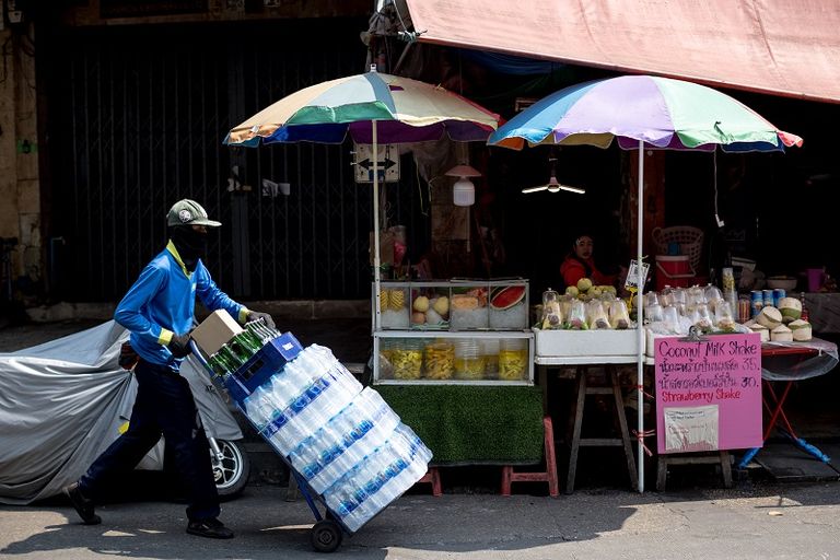 عاملة نظافة في بانكوك
