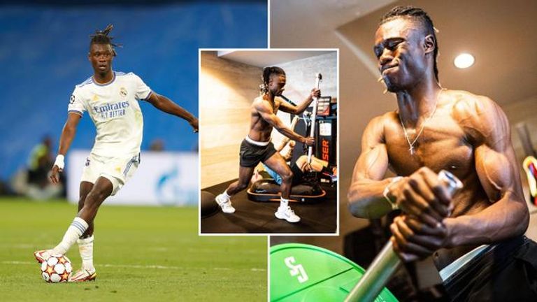 إدواردو كامافينغا لاعب وسط ريال مدريد ريال مدريد