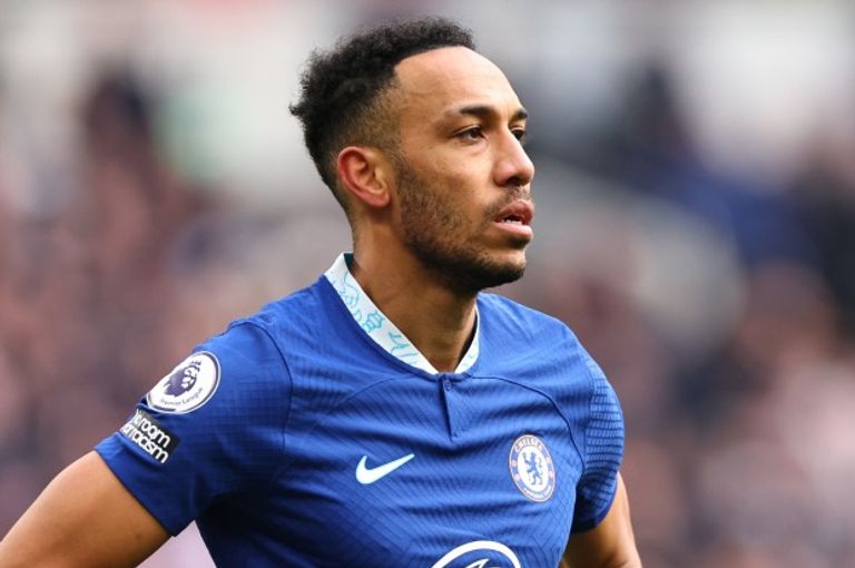 بيير إيميريك أوباميانغ مهاجم تشيلسي بيير إيميريك أوباميانغ مهاجم برشلونة السابق