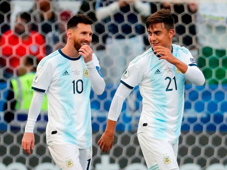 ليونيل ميسي وباولو ديبالا كريستيانو رونالدو وباولو ديبالا