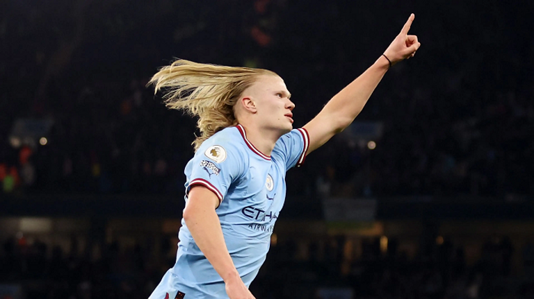 إيرلينغ هالاند نجم مانشستر سيتي هداف الدوري الإنجليزي