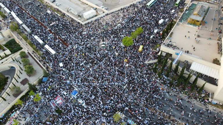 جانب من الاحتجاجات الإسرائيلية الليلة