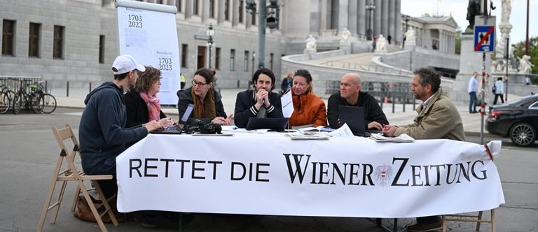 صحيفة فينر تسايتونغ تودع نفسها في العدد الجديد