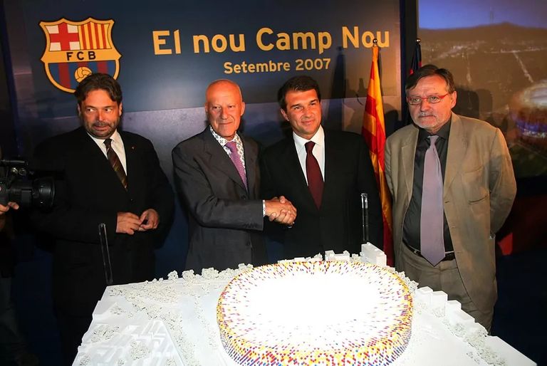 الطرح الأول لتطوير كامب نو في 2007