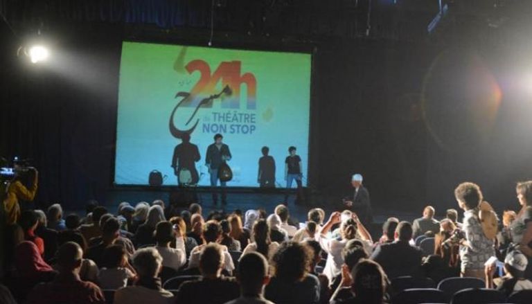 صورة من افتتاح مهرجان "24 ساعة مسرح دون انقطاع"
