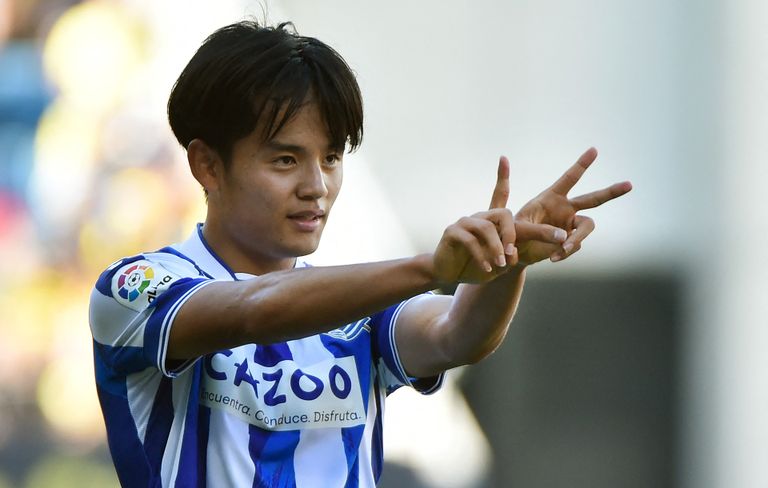 تاكيفوسا كوبو لامين يامال لاعب برشلونة