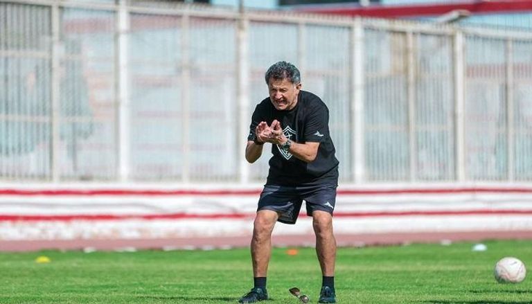 خوان كارلوس أوسوريو مدرب الزمالك