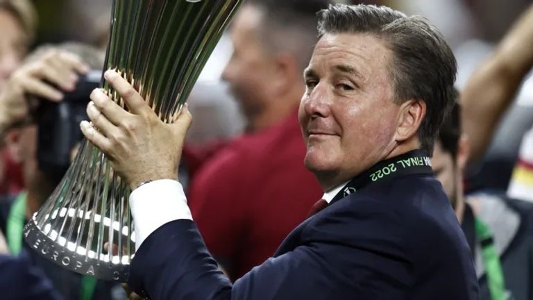 دان فريندكن مالك نادي روما جوزيه مورينيو مدرب روما