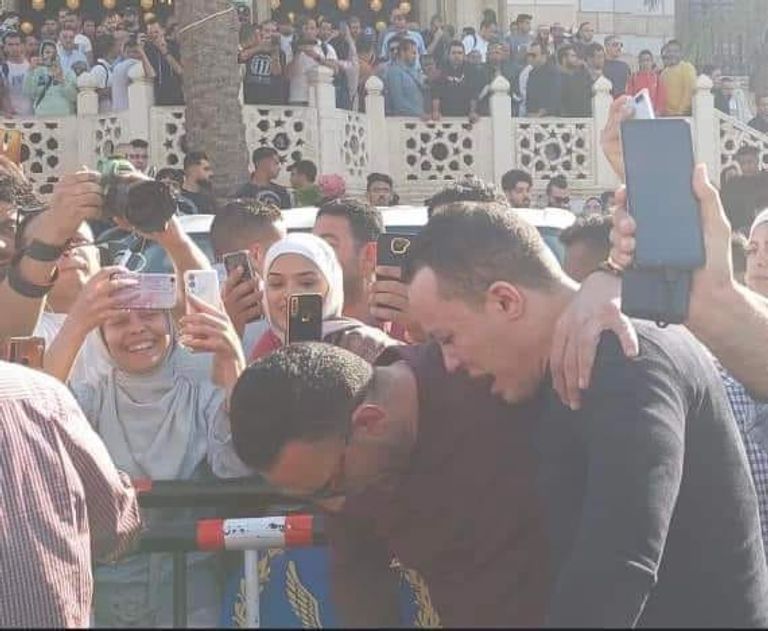 الفنان المصري الراحل مصطفى درويش