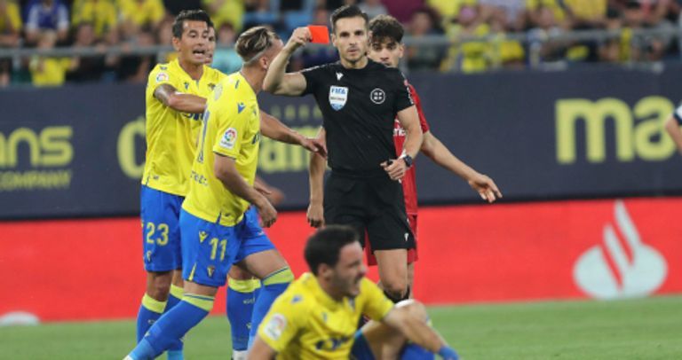 عبدالصمد الزلزولي لاعب برشلونة المعار إلى أوساسونا