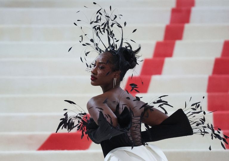 إطلالات نجمات من حفل ميت غالا 2023