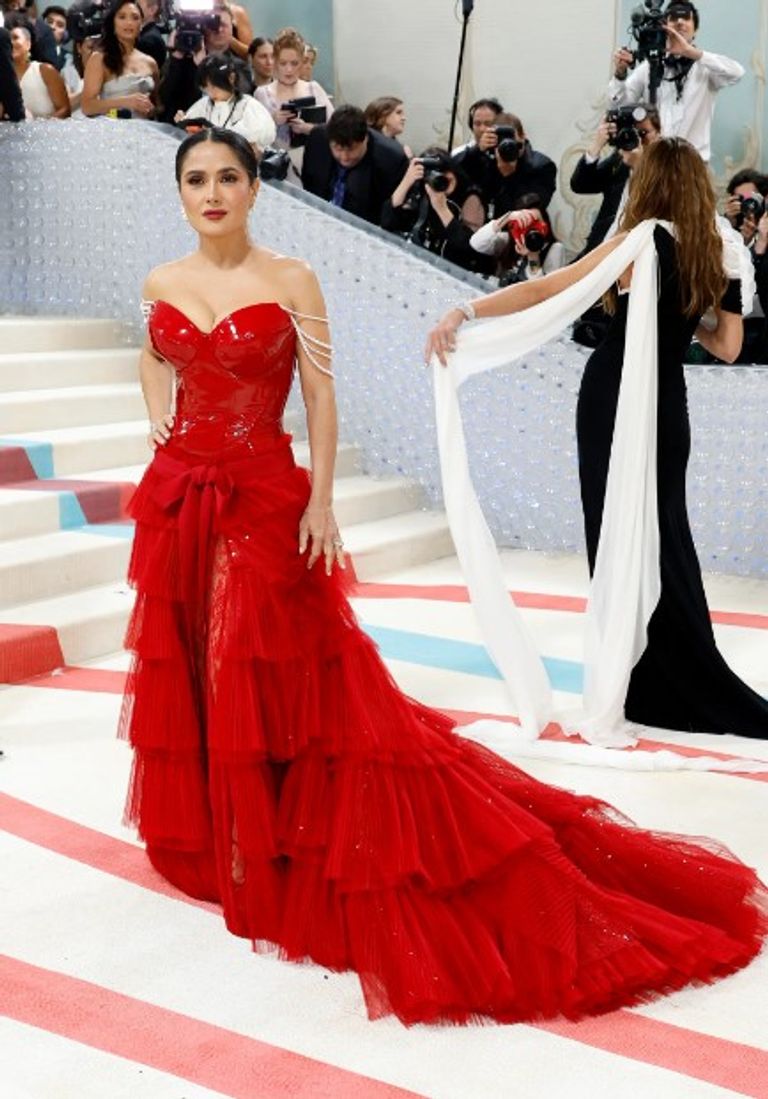 إطلالات نجمات من حفل ميت غالا 2023