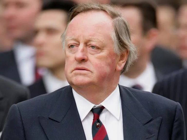 كاميلا وأندرو باركر بولز